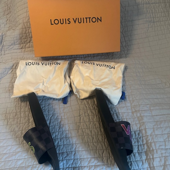 Louis Vuitton Black Slide Sandals - Picture 2 of 8